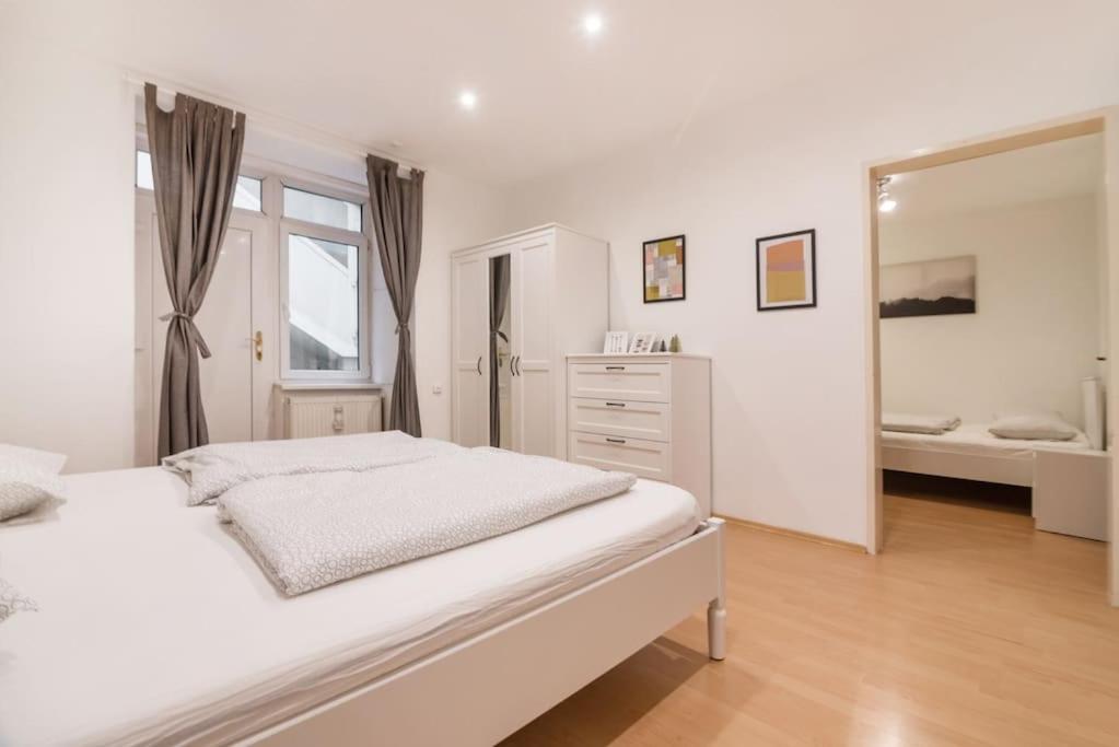 Spacious Central Apartment Vienna Exterior photo